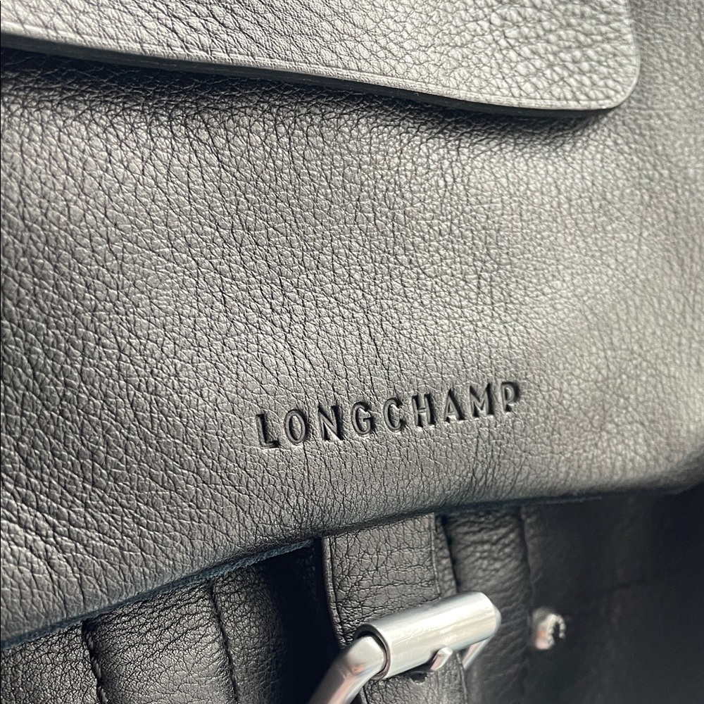 Longchamp pebbled leather elegant Black Shoulder Bag. Slouchy EUC - Picture 2 of 11